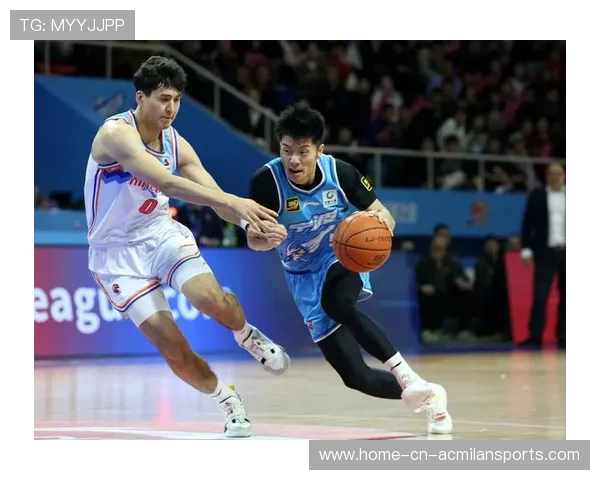 CBA 球员隔扣上演力量与美感并存