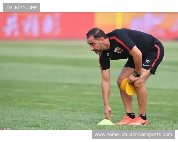 球员替补席情绪管理：如何保持队内氛围稳定？